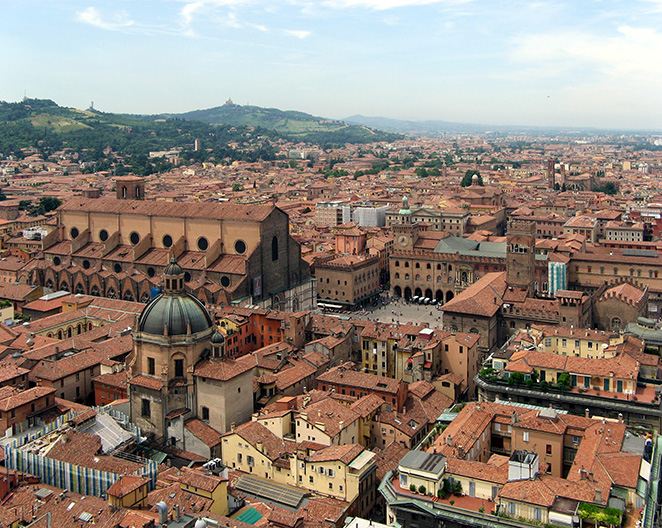 Vista di Bologna dall'alto