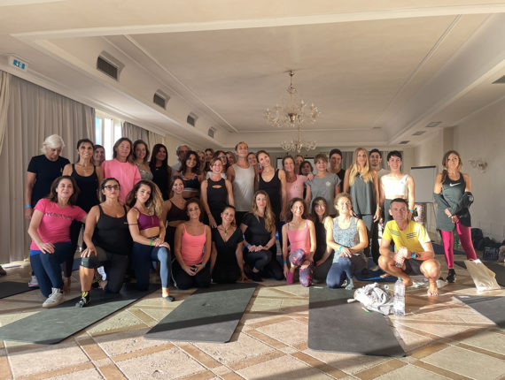 Foto di gruppo dei partecipanti di Pilates & Joy